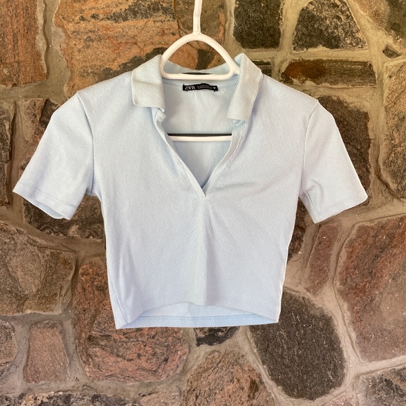 Blue V-neck collared T-shirt - Picture 2 of 3